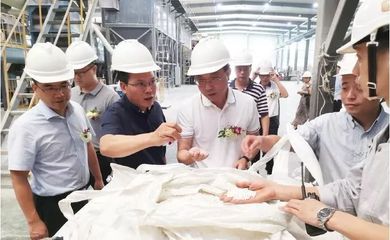 揚(yáng)中市威金斯肥業(yè)公司隆重開(kāi)工，助力現(xiàn)代農(nóng)業(yè)發(fā)展